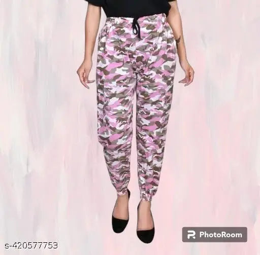 Woman 4 pocket Cargo