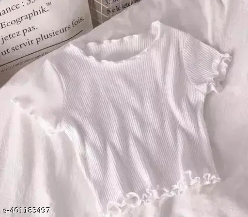 TRENDY SHORT TOP