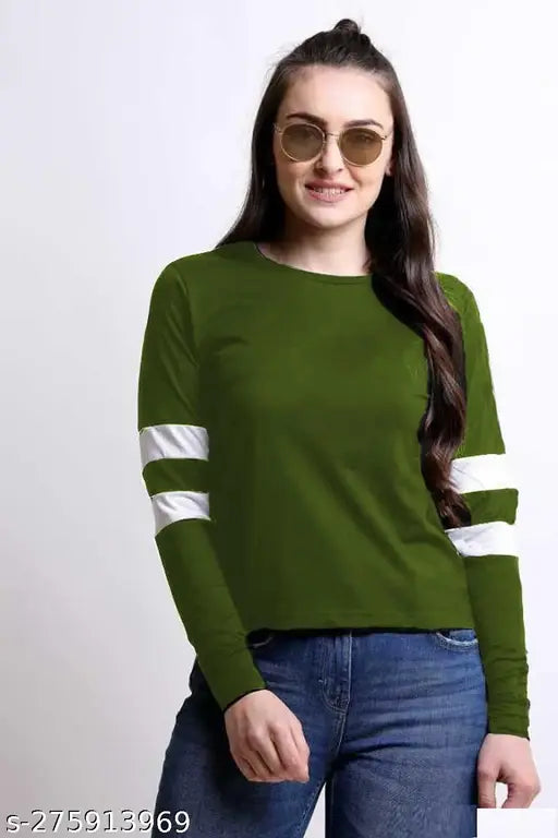 Classic Fashionista Women Tshirts