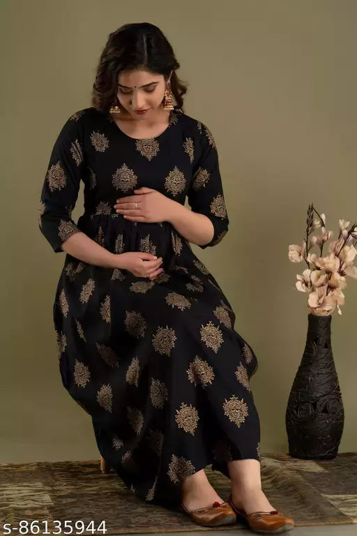 Mialo fashion printed feeding kurtis for women.