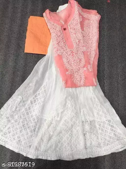 Aagyeyi Graceful Women Kurta Sets