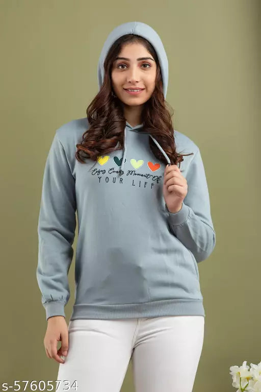 Mialo heart embroidered hoddie.