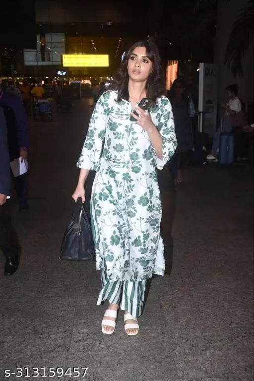 Anni Designer Women's Rayon Blend Green Straight Printed Kurta with Trouser