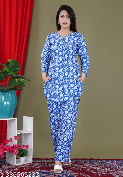 Trendy Petite Women Kurta Sets