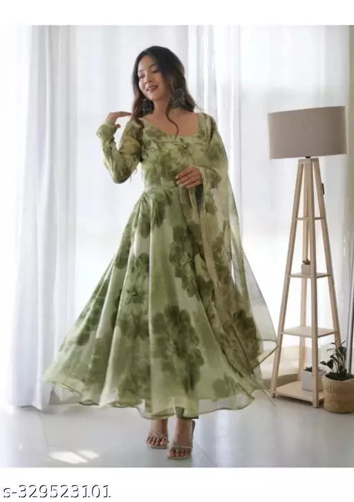 QVAZOR Stylish Fancy Trendy Printed Georgette Gown For Women For Party Wedding Festival Functions