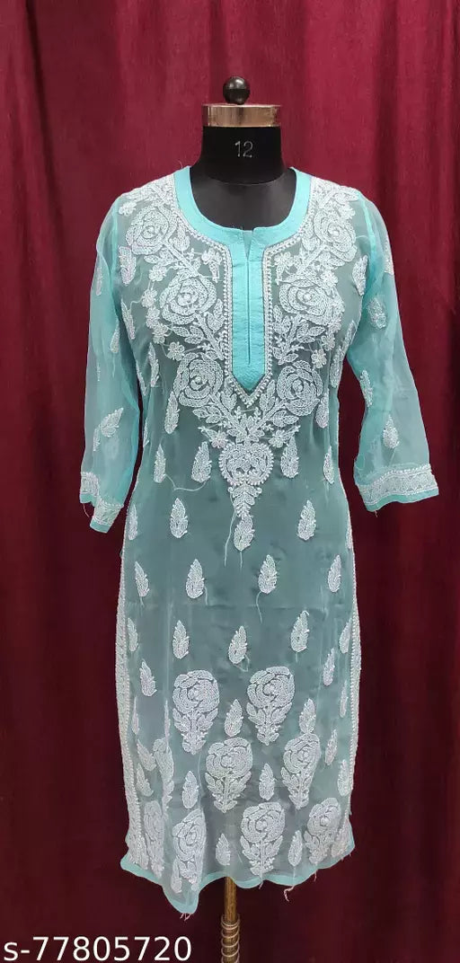 Rose Daaman Boota Kurti.