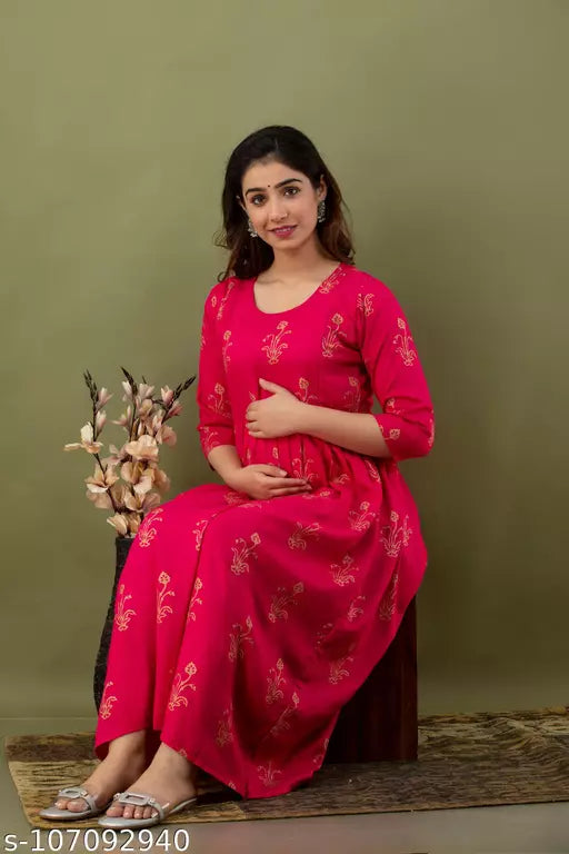 Mialo fashion maternity wear feeding kurti.
