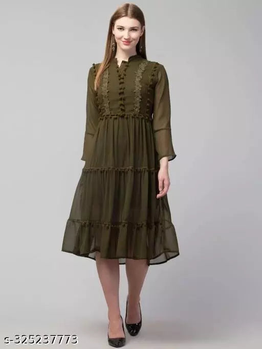 Pompom_Dress_Fro Woman