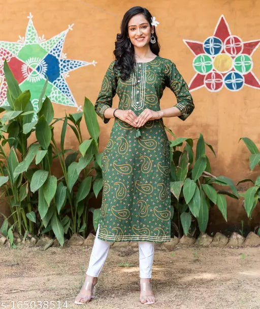Swasti Women Printed Floral Print Pure Cotton Straight Kurta (Green)