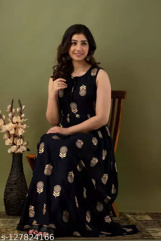 Mialo fashion sleeveless dress kurta for women.