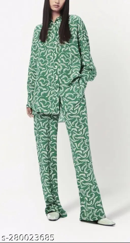 Trendy Feminine Women set