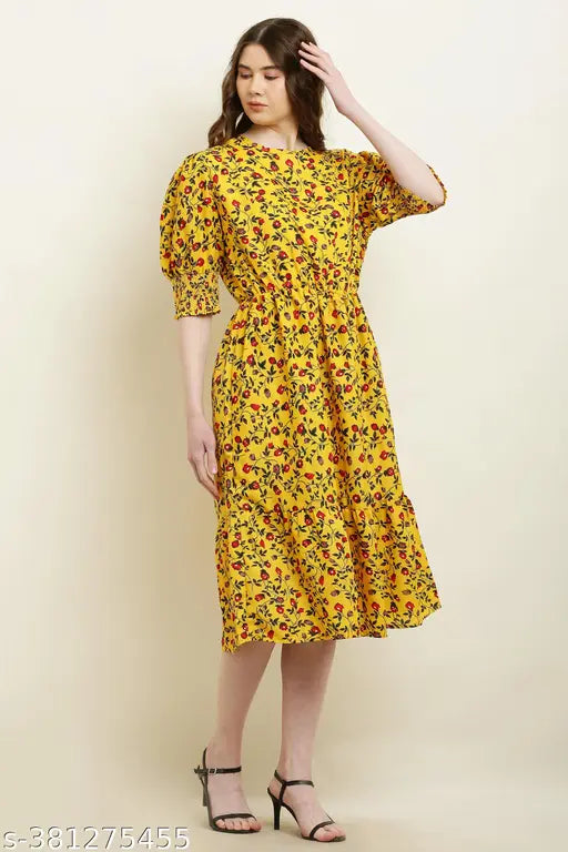 Red Floral Printed Crepe Dress for Women - Women's Flroal Crepe Tiered & Smocked Maxi Dress Fit & Flared V Neck 3/4 Puff Sleeve Summer Wear One Piece Girls Dress Western Party Casual Wear Outfits for Ladies
