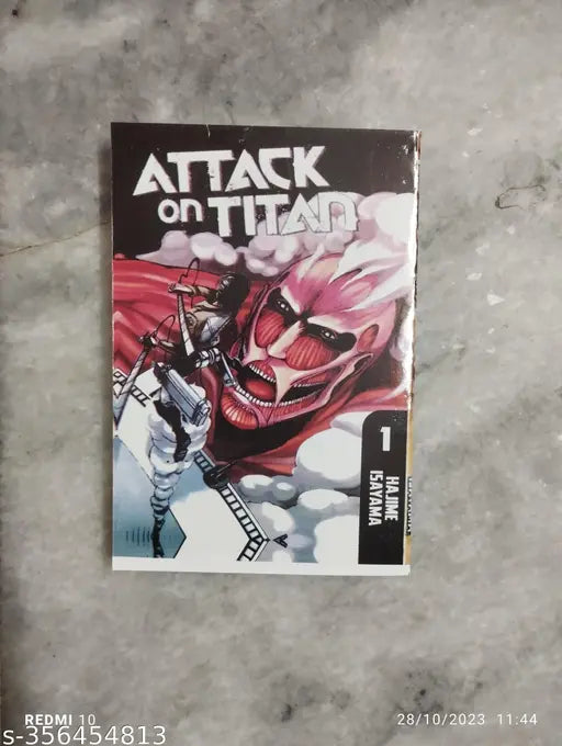 Attack On Titon Manga 1 (English  Paperback  Hajime Isayama)