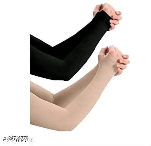 woman fingerless gloves