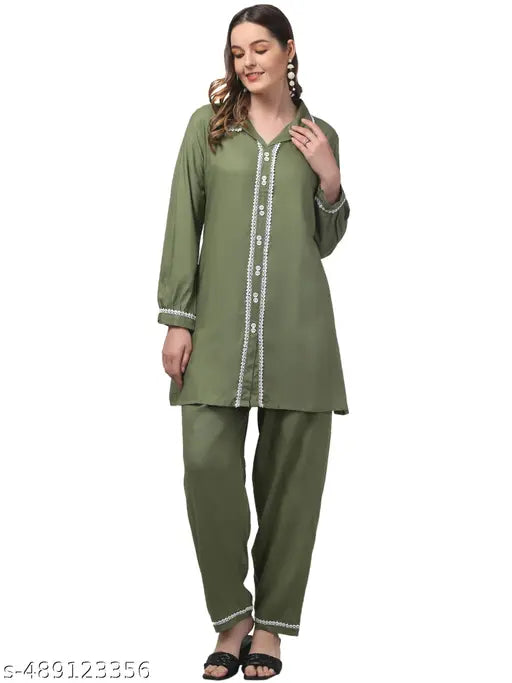 women solid full sleeve western kurti with pants set