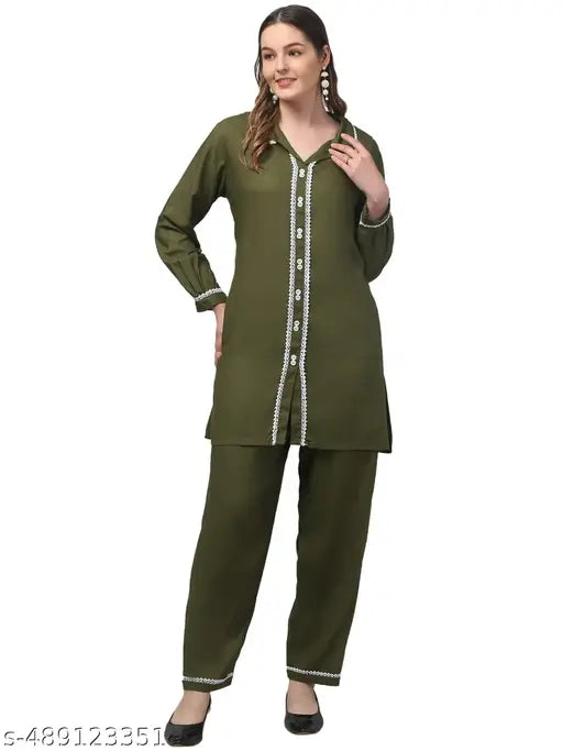 women solid full sleeve western kurti with pants set
