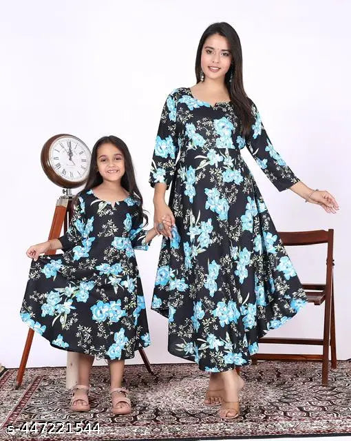 mother dauther same dress
