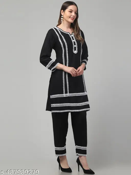 Women solid 3/4 sleeve lace long kurta with pants set