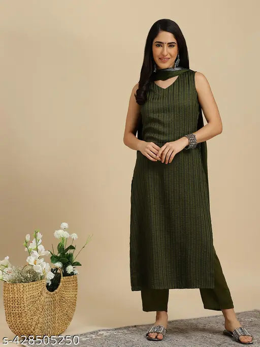 Women's Ethnic Kurta & Pant With Dupatta Set
