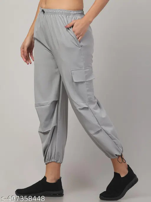 Women solid stylos cargo pants