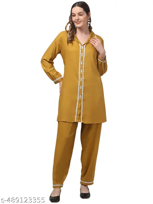 women solid full sleeve western kurti with pants set