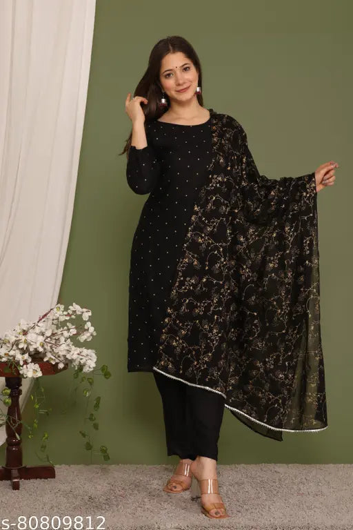 Charvi Superior Women Dupatta Sets