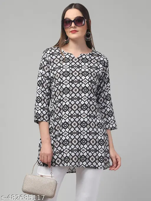 Women printed stylish short 3/4 sleeve rayon kurti