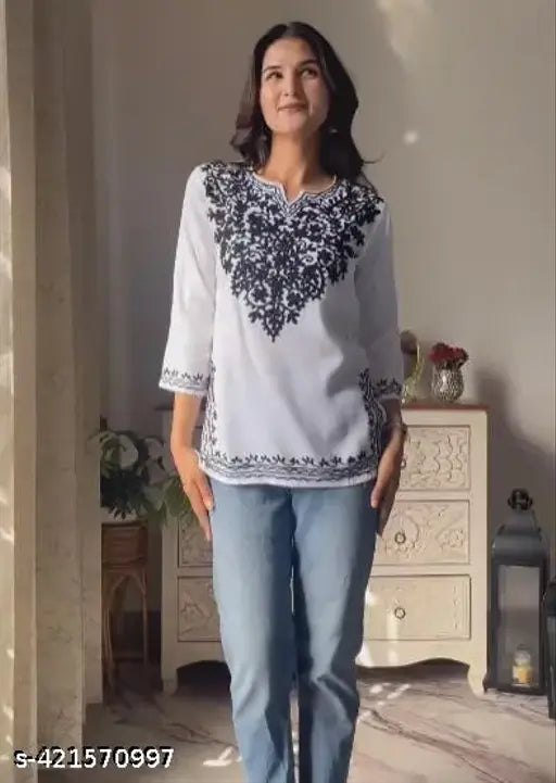 KURTI WHITE SHORT