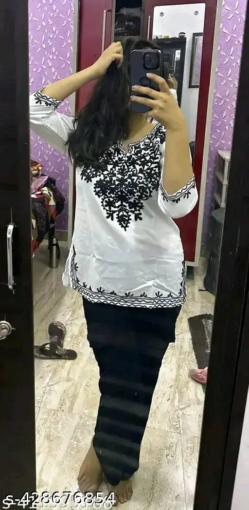 TRENDTY KURTI WHITE...short