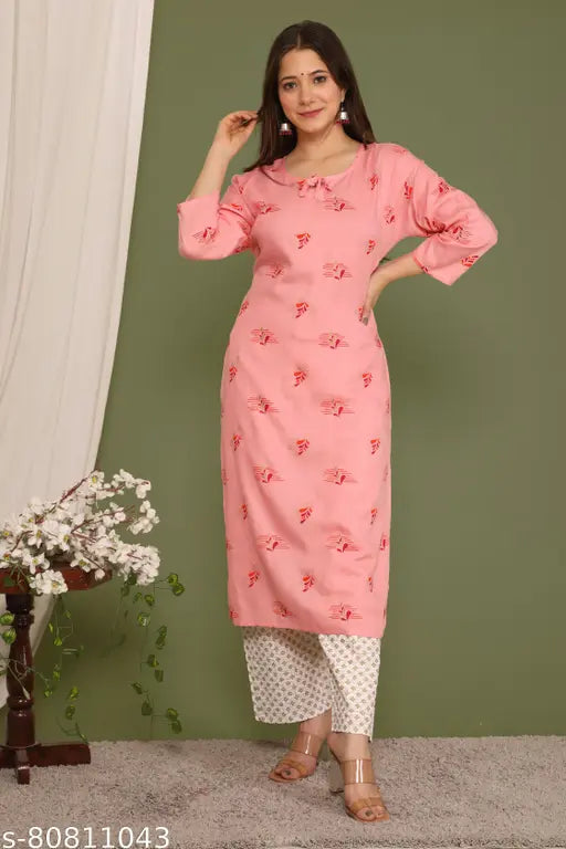 Aagyeyi Drishya Women Kurta Sets