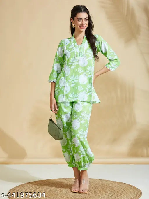 Women's Poly blend  Floral Lace Co-Ord Set