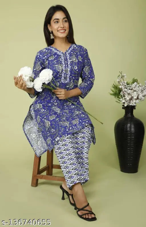 Alisha Voguish Women Kurta Sets