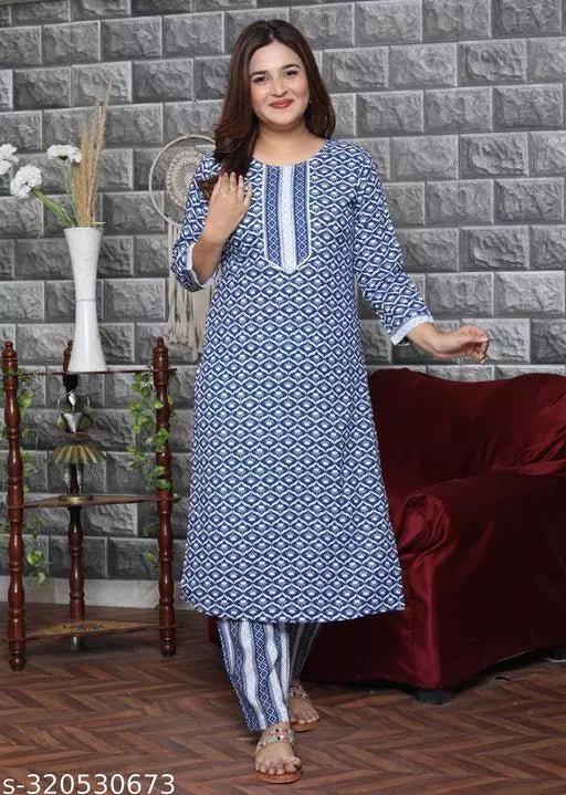 Aagyeyi Fabulous Women Kurta Sets