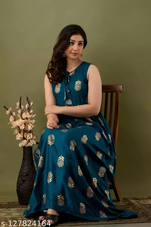 Mialo fashion sleeveless dress kurta for women.
