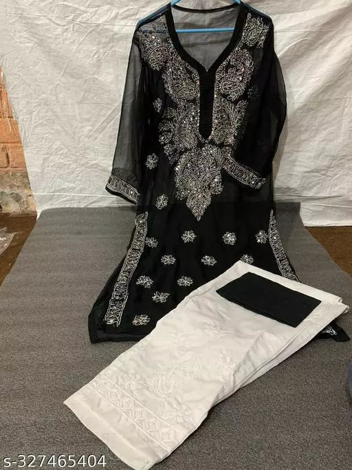 MIRROR WORK CHIKANKARI KURTI WITH INNER AND PANT