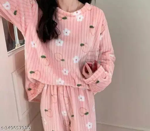 Women Winter sleepwear woolen light pink printed
