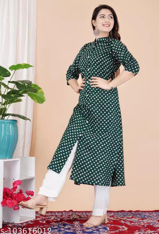 Women Fit and Flare Dark Green Short Kurti
