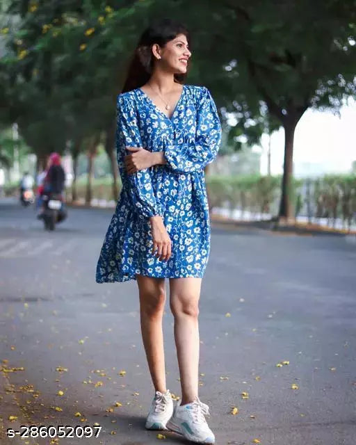 Trendy Feminine Women Dresses