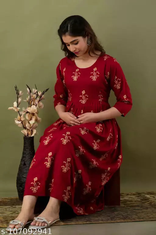 Mialo fashion maternity wear feeding kurti.