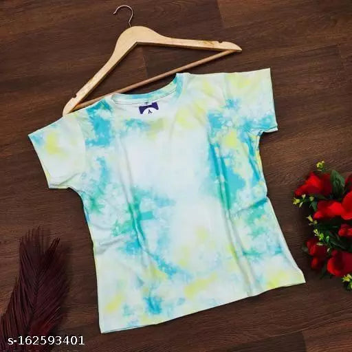 Pretty Graceful Women Tops & Tunics