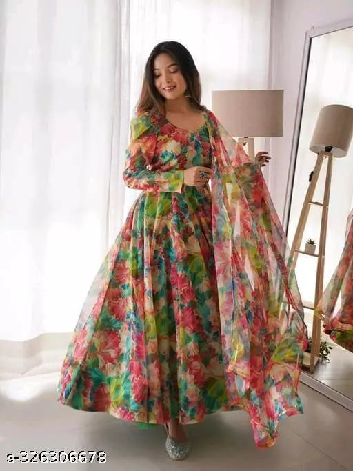 WOMEN ORGHANZA GOWN WITH DUPTTA