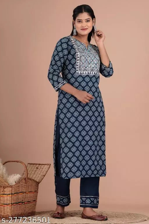Aishani Fabulous Women Kurta Sets