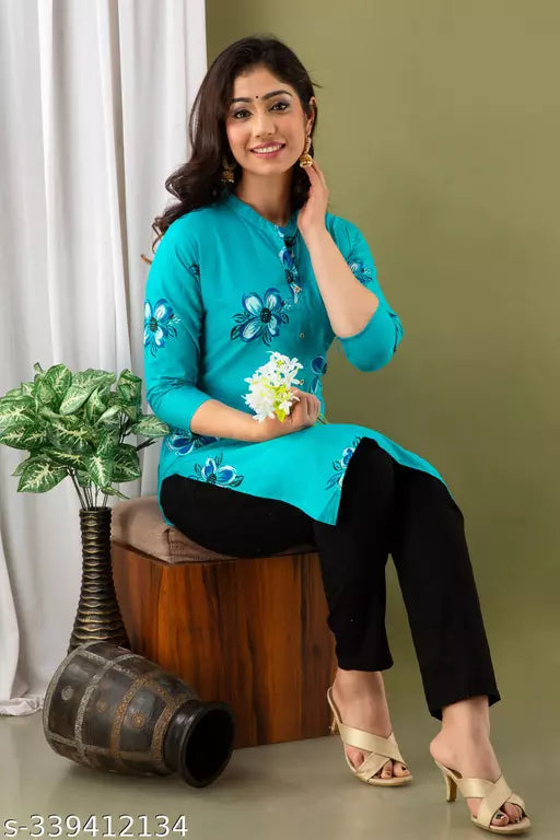 Mialo fashion straight cotton kurta.