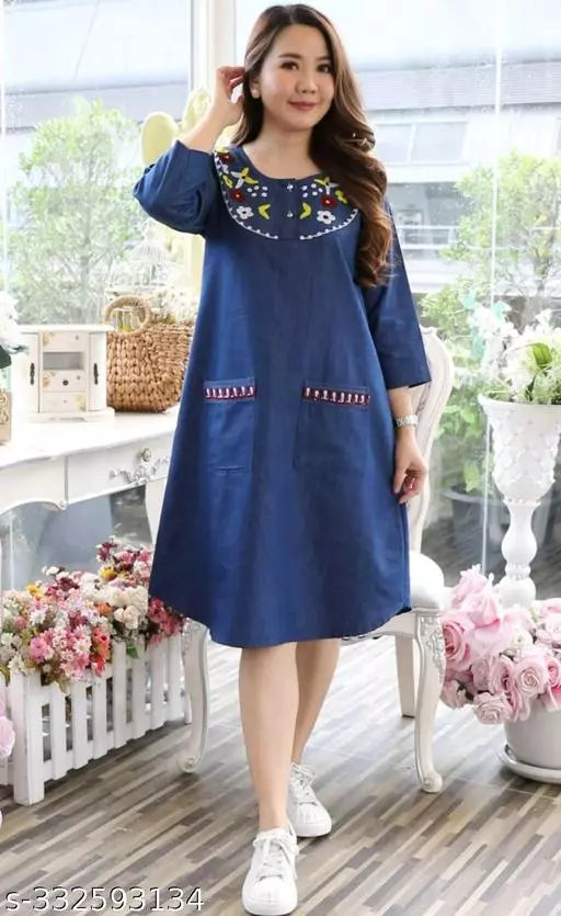 Trendy Fashion Whomen Denim Dress with Embroidery