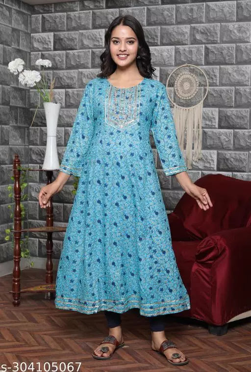 Aagyeyi Ensemble Kurtis