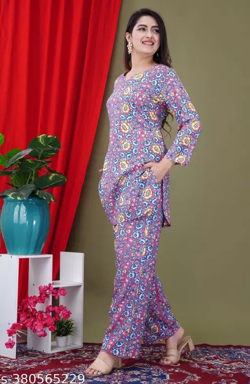 Trendy Petite Women Kurta Sets