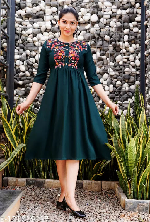 Shree  fashion's Rayon Anarkali Printed Black Kurti for women