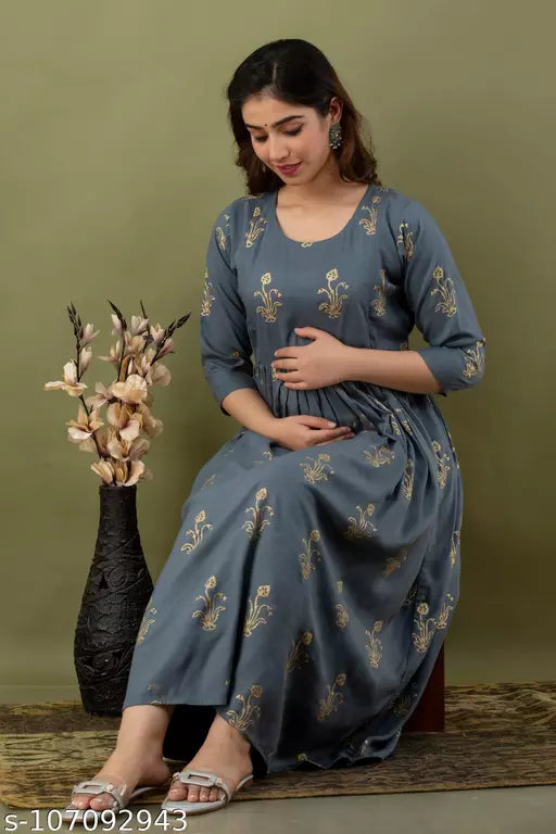 Mialo fashion maternity wear feeding kurti.