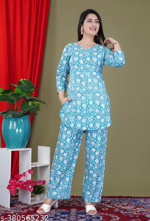 Trendy Petite Women Kurta Sets