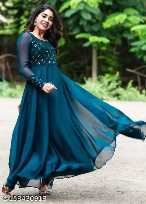 Aakarsha Graceful Kurtis